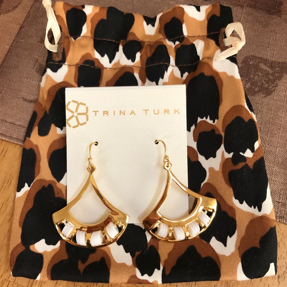 NWT Trina Turk gold drop bead earrings